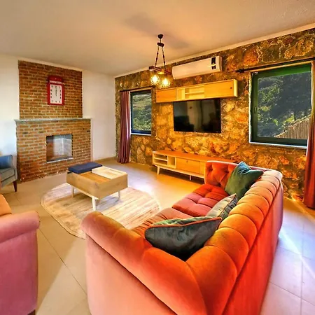 2 Bedroom Private Located In Oludeniz *