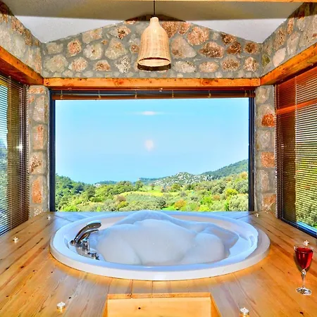 Villa 2 Bedroom Private Located In Oludeniz Ovacık