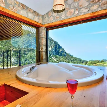 Villa 2 Bedroom Private Located In Oludeniz